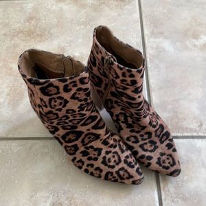 Animal print zip up boots size 8